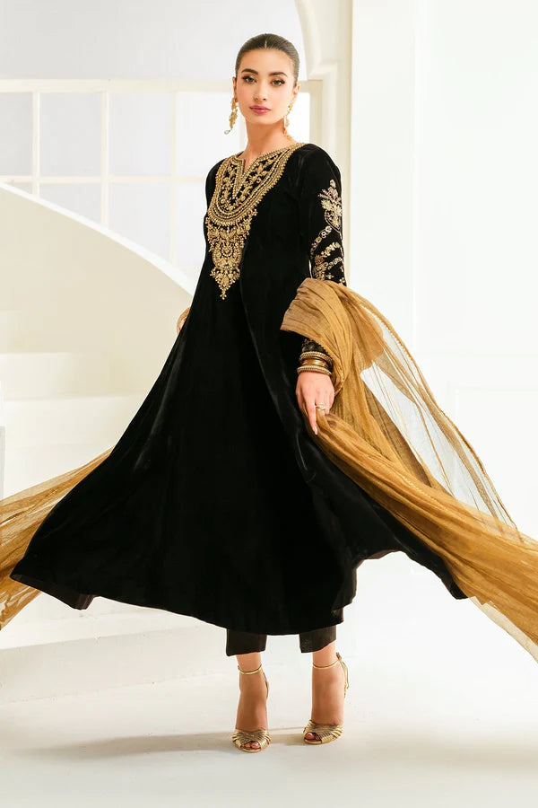 BAROQUE Pret Embroidered Velvet 3 piece Suit
