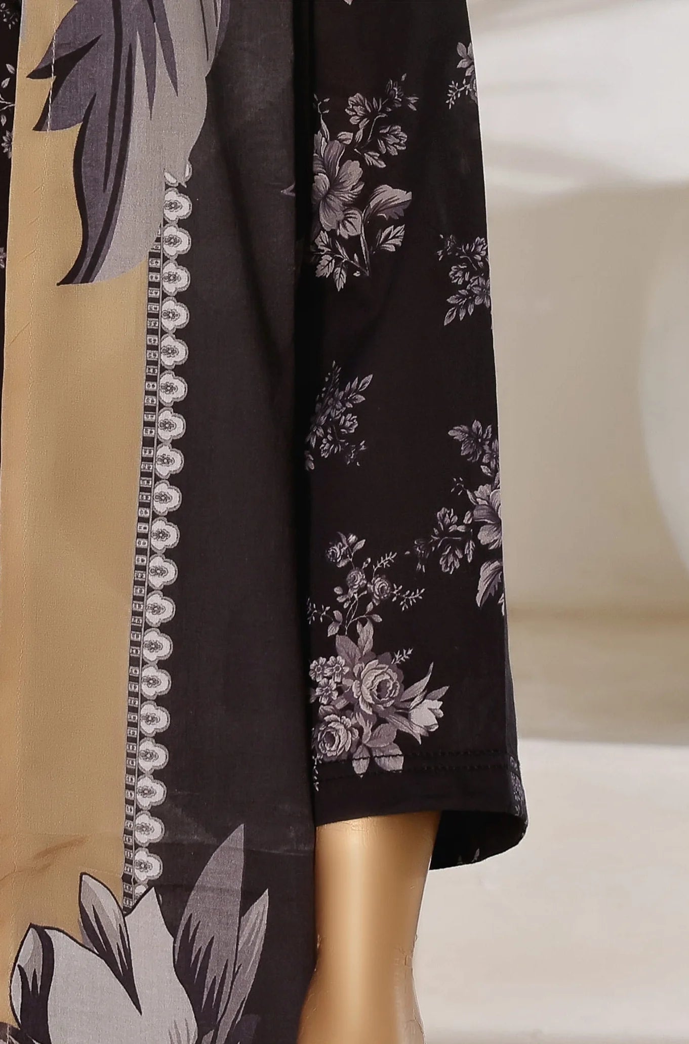 Sada Bahar Premium Lawn with Farshi Salwar