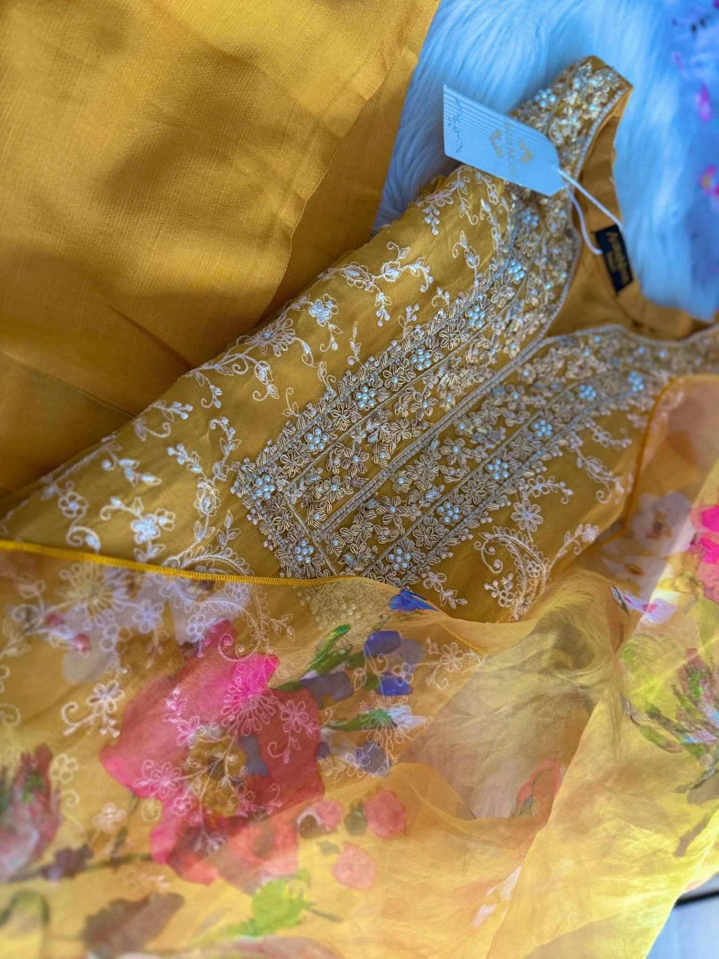 AGHANOOR PURE CHIFFON BEAUTIFUL EMBROIDERED 3 PIECE