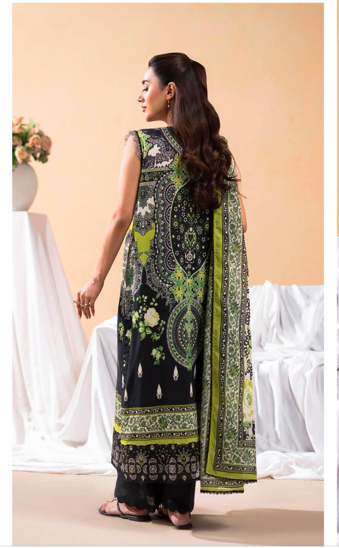 GULLJEE GULLBANO PREMIUM LAWN EMBROIDERED 3 PIECE-Black & Green