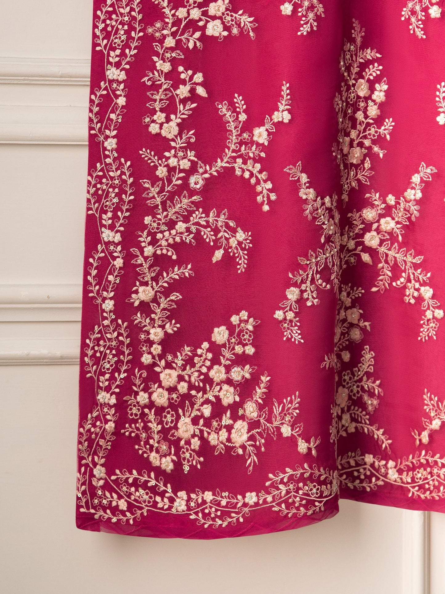 AGHANOOR 3 Piece - Pure Organza Embroidered Suit