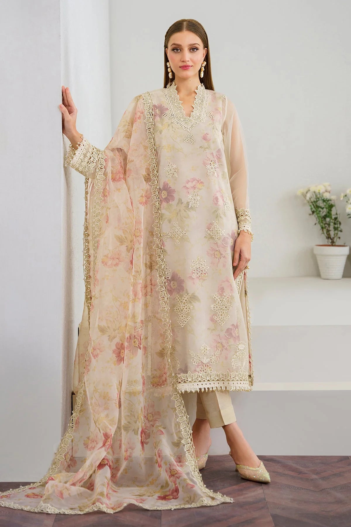 Baroque Pret Embroidered Organza 3 Piece Suit
