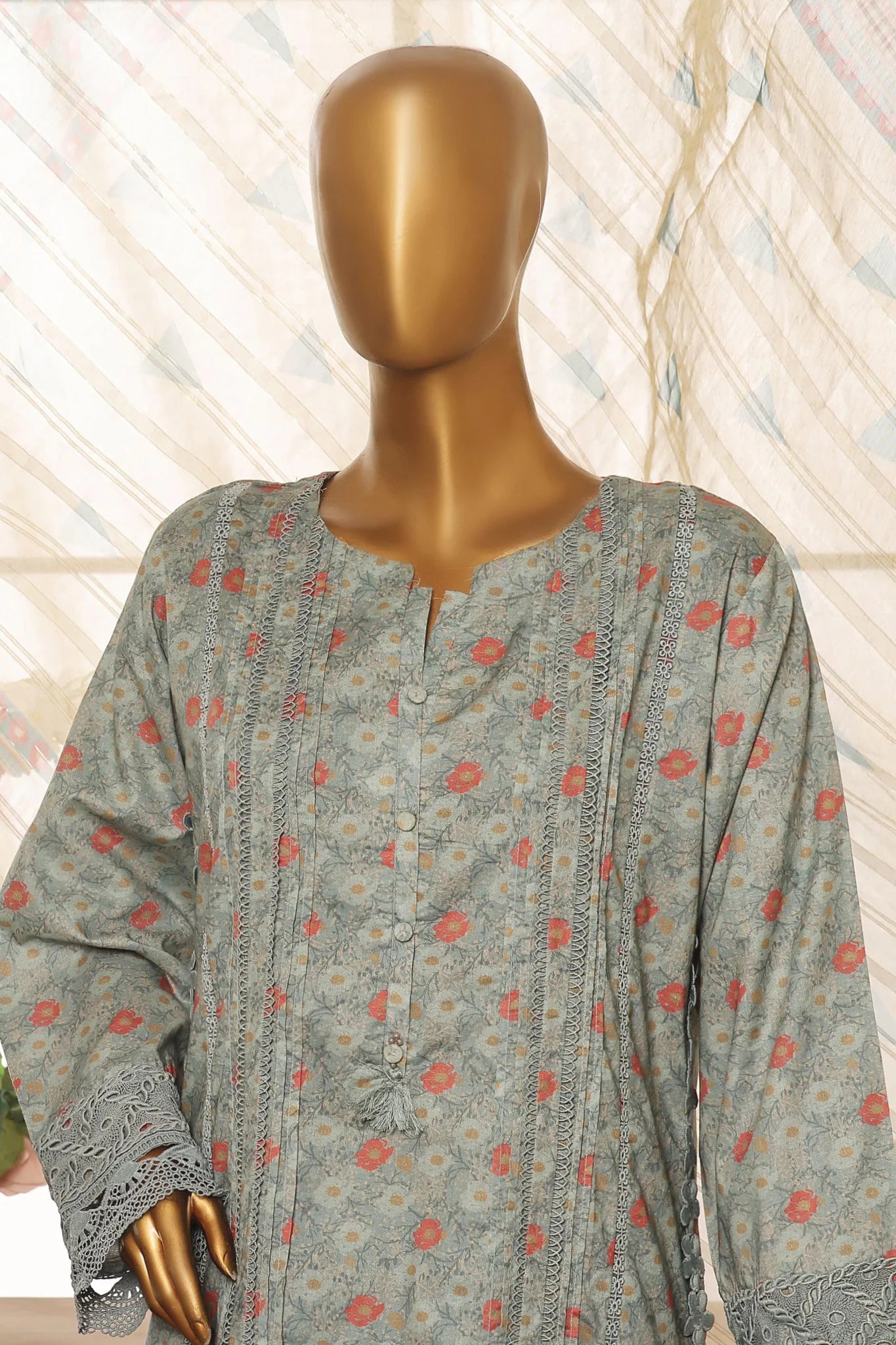 Sadabahar Rania Embroidered Luxury Lawn 3 Piece Suit