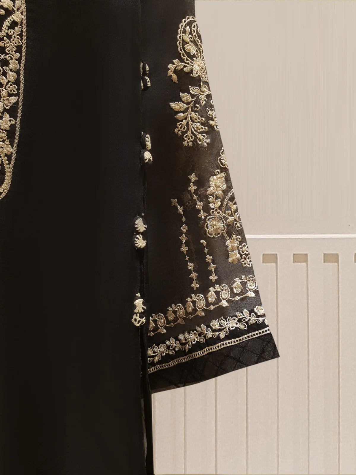 AGHANOOR 3 PIECE PURE ORGANZA EMBROIDERED SHIRT WITH RAW SILK PANT