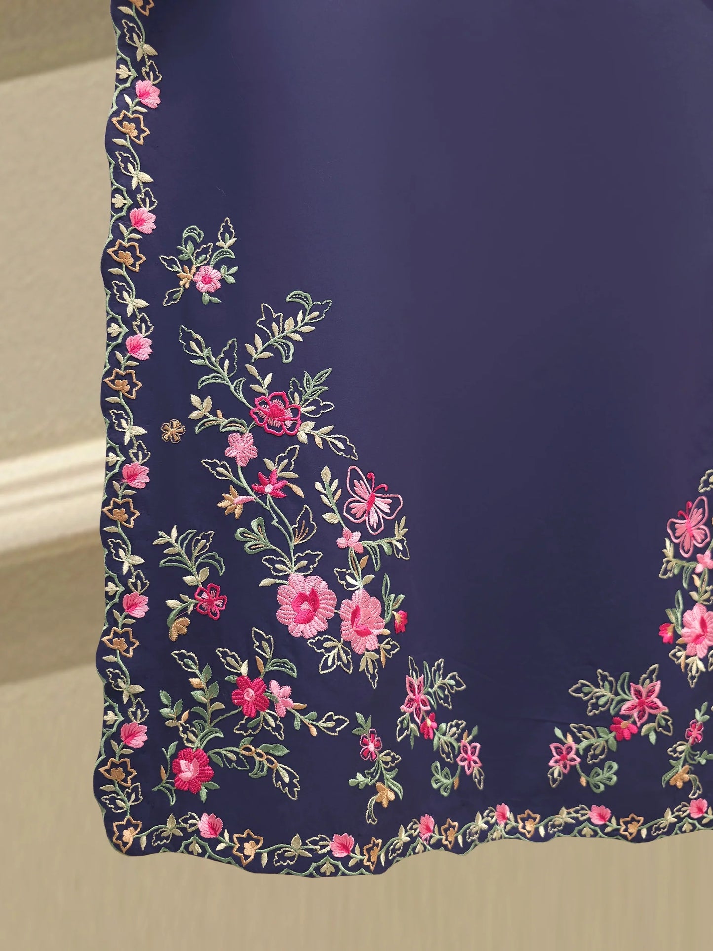 AGHANOOR PURE EMBROIDERED LAWN 3 PIECE SUIT
