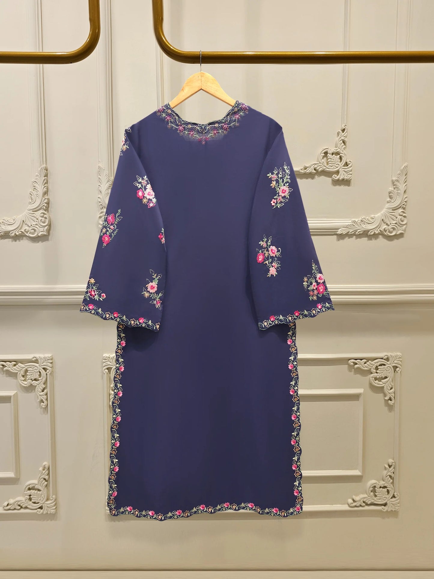 AGHANOOR PURE EMBROIDERED LAWN 3 PIECE SUIT