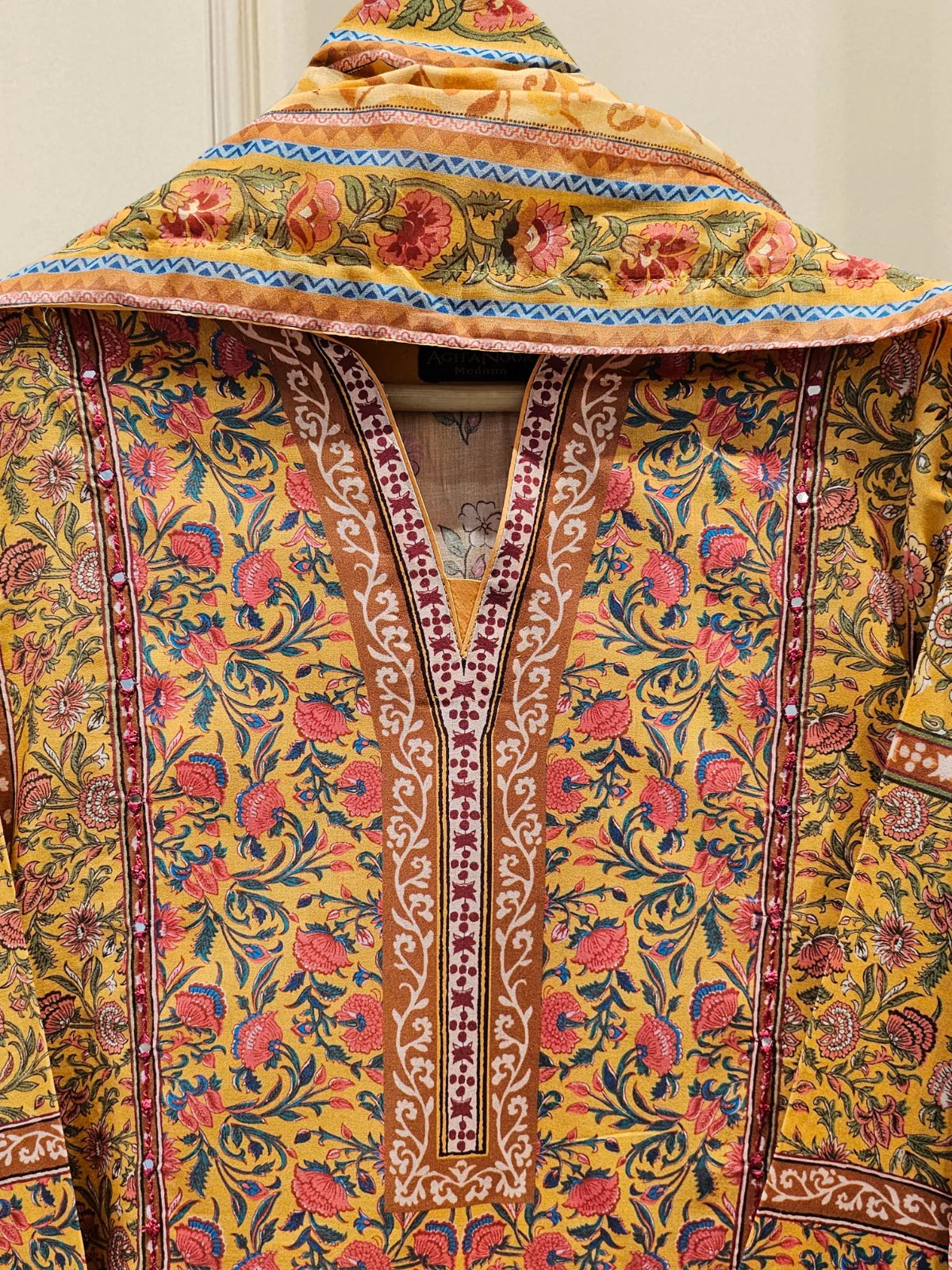 AGHANOOR LAWN 3 PIECE- SHIRT, PANT & DUPATTA
