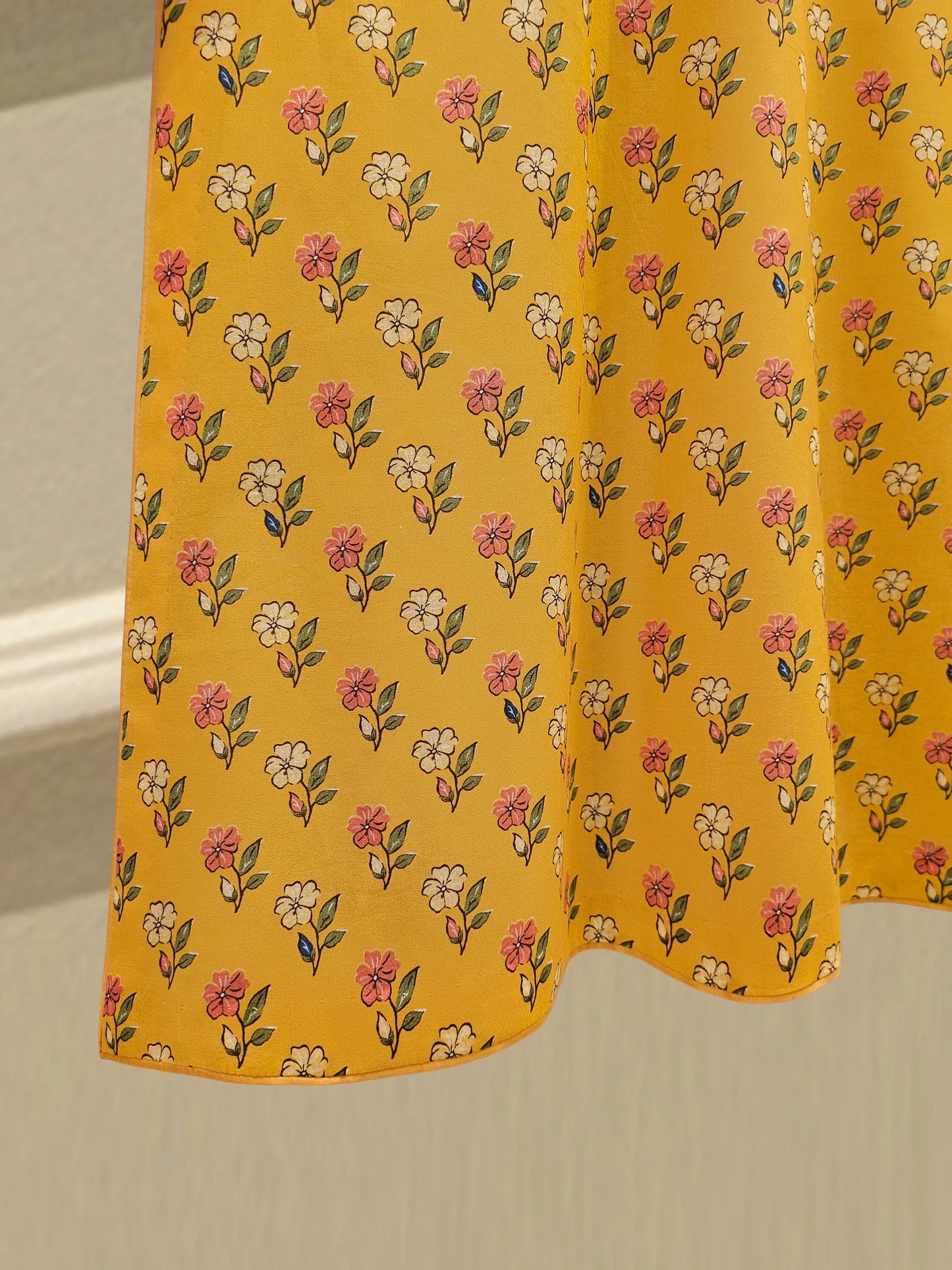 AGHANOOR LAWN 3 PIECE- SHIRT, PANT & DUPATTA