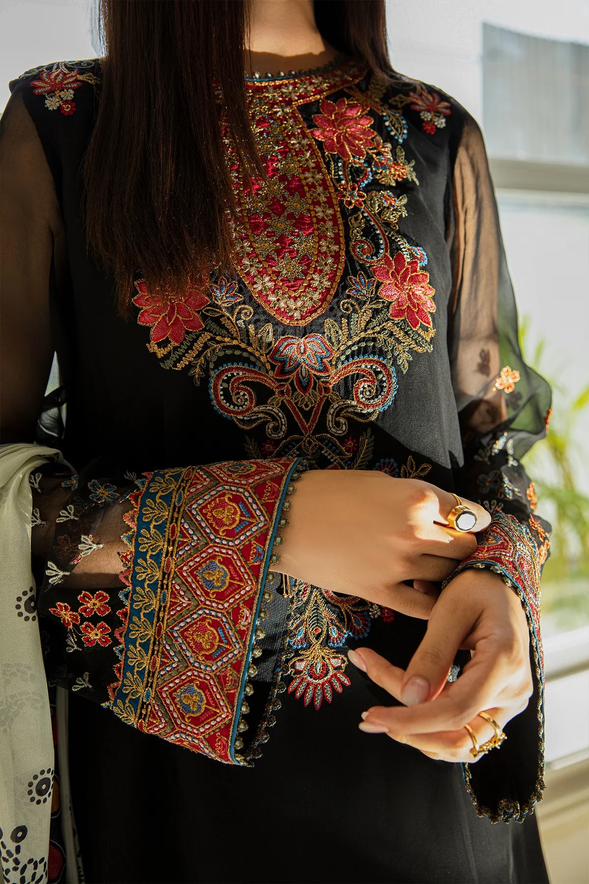 Baroque Embroidered Luxury Chiffon 3 Piece-Black