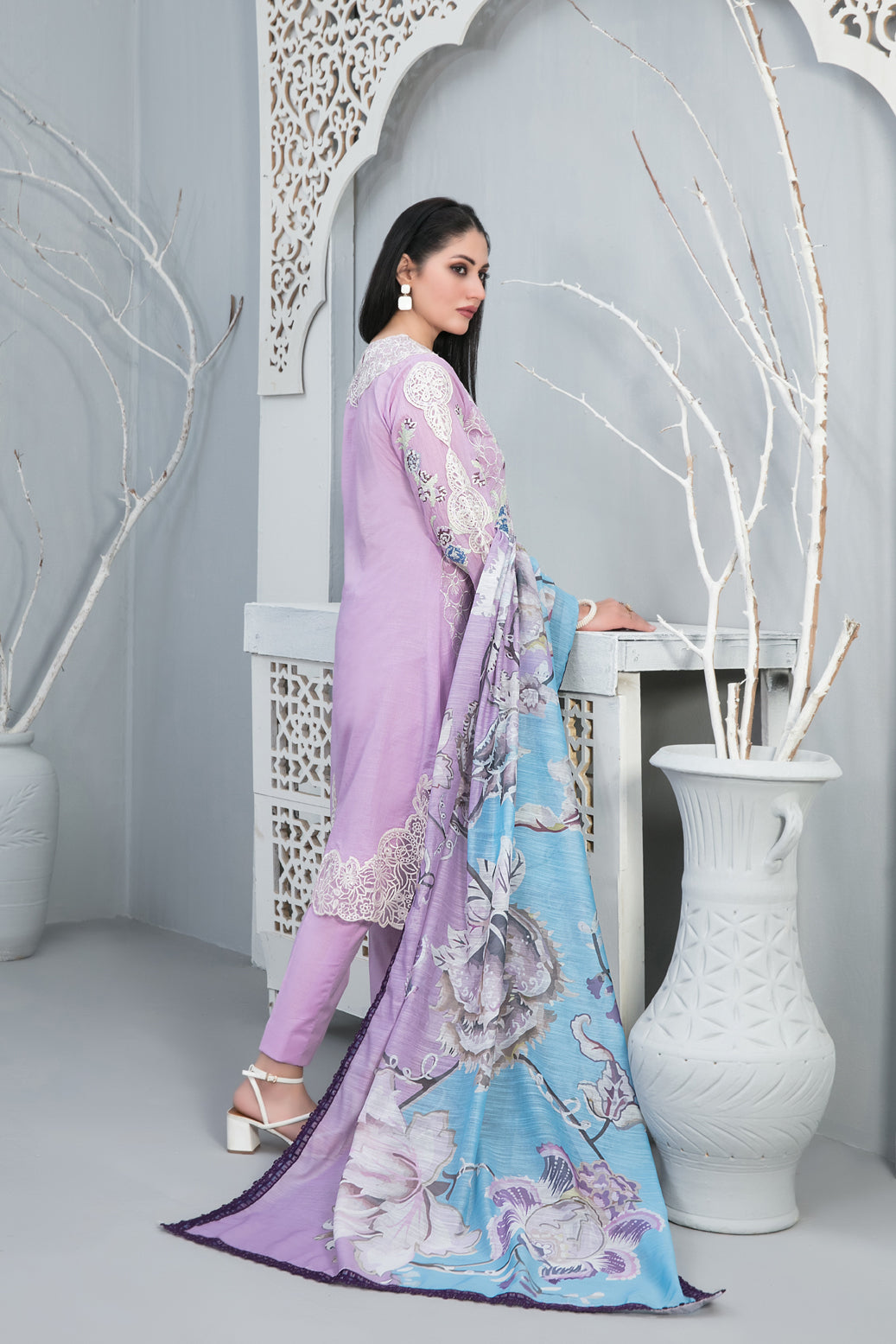 Tawakkal Chikankari Embroidered Lawn 3 Piece