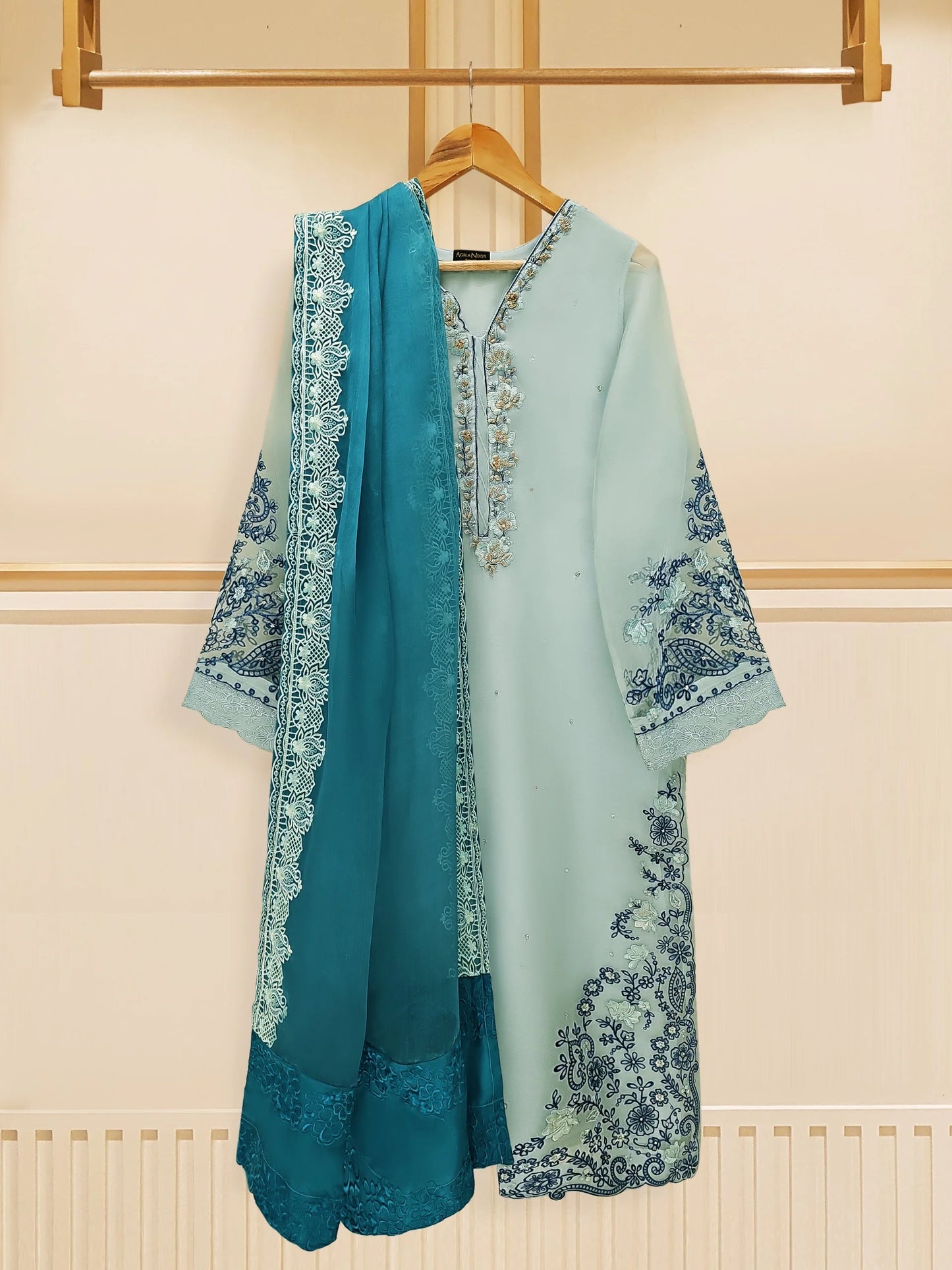 AGHANOOR 3 PIECE PURE ORGANZA EMBROIDERED SUIT