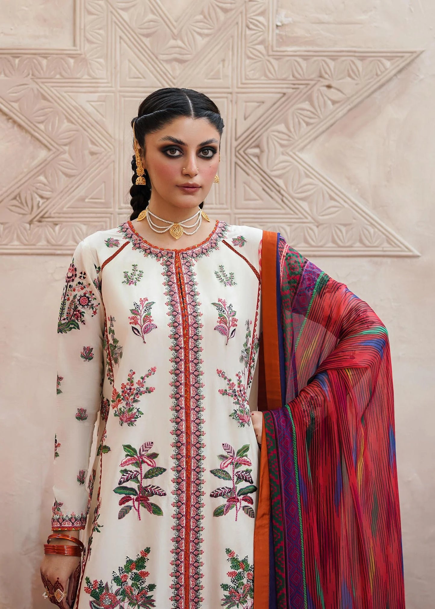 Hussain Rehar Pret Embroidered Lawn 3 Piece Suit