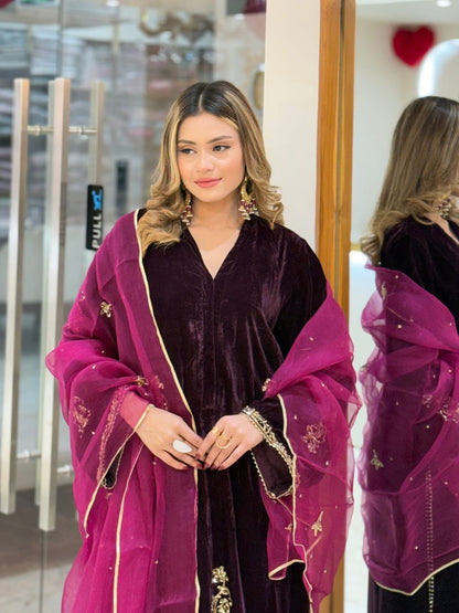Aghanoor Velvet Embroidered 3 Piece Suit