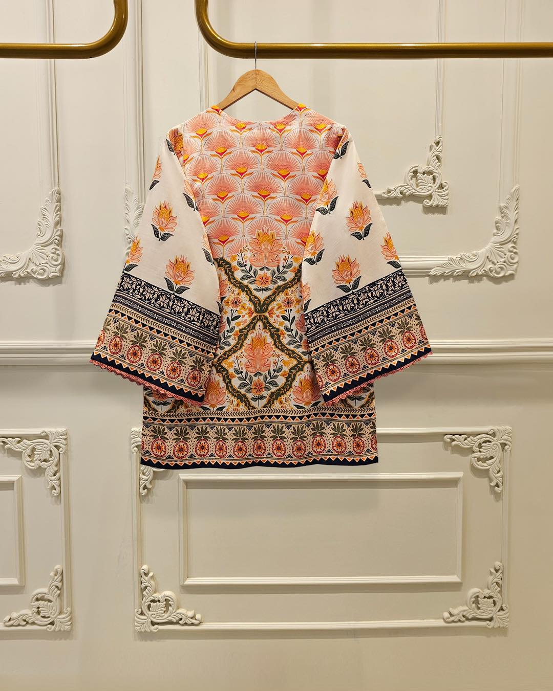 AGHANOOR SILK PRINTED SHIRT WITH PANT