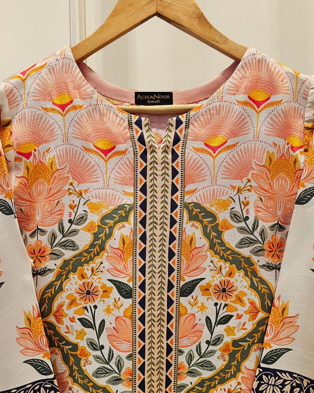 AGHANOOR SILK PRINTED SHIRT WITH PANT