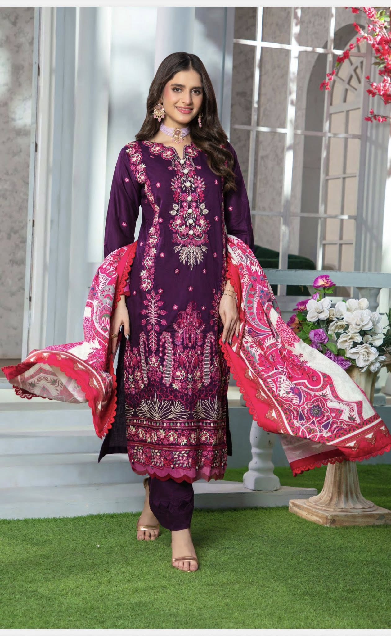 Gul Adhar Dhaga Kari Embroidered Cambric Lawn 3 Piece