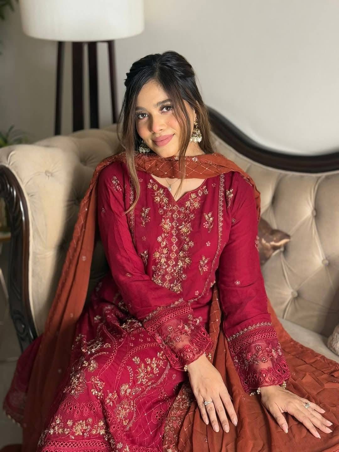 Sada-E-Noor Embroidered Chiffon 3 Piece