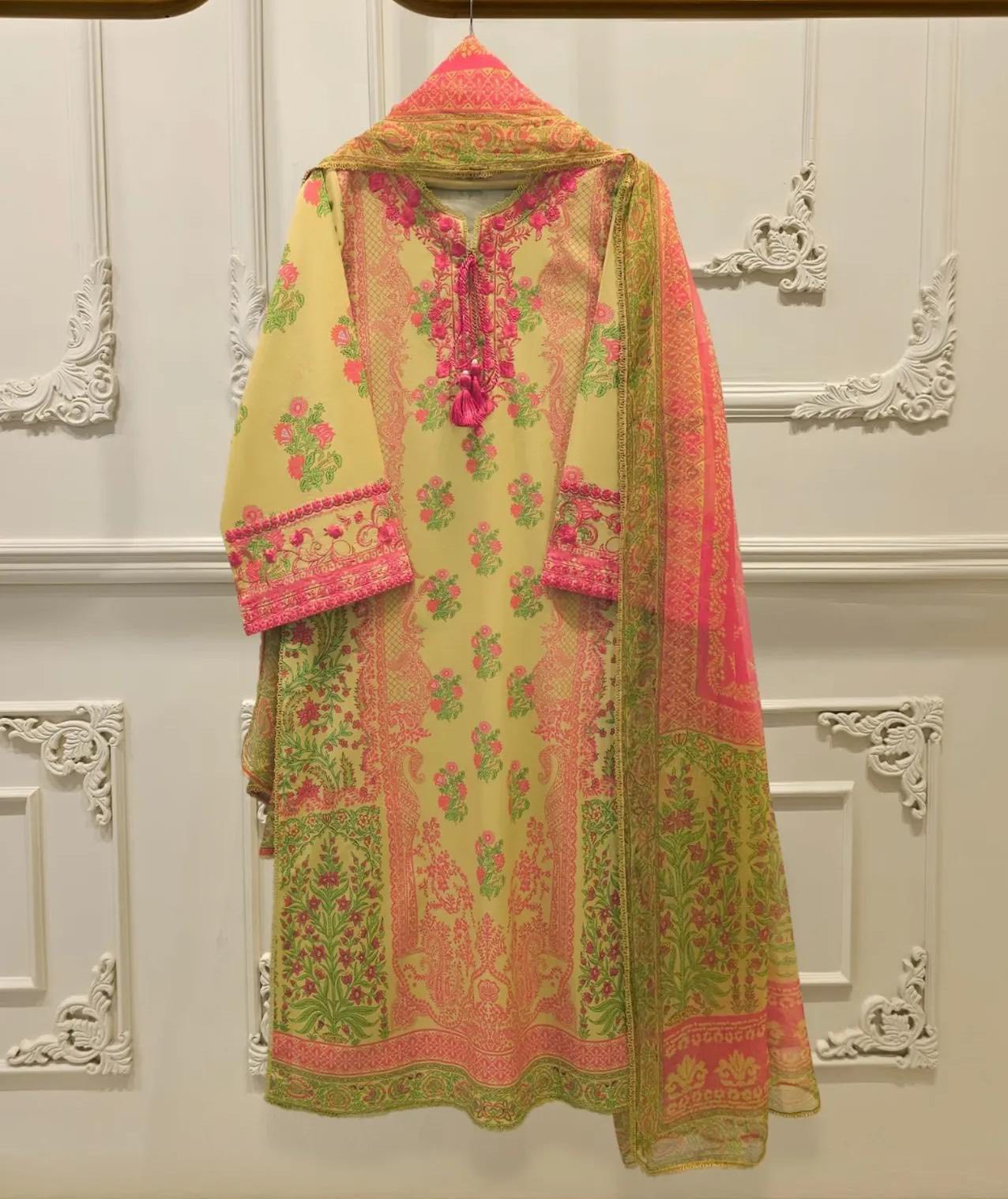 AGHANOOR EMBROIDERED LAWN SHIRT WITH CHIFFON DUPATTA