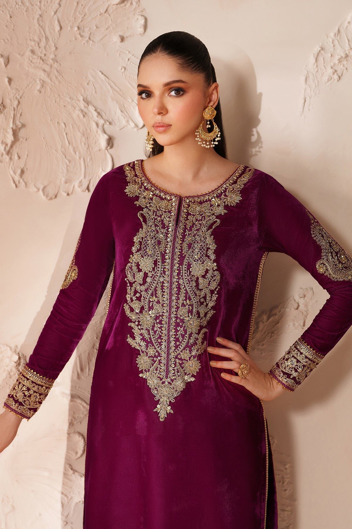 Baroque Embroidered Premium Velvet 3 Piece-PR-D1205