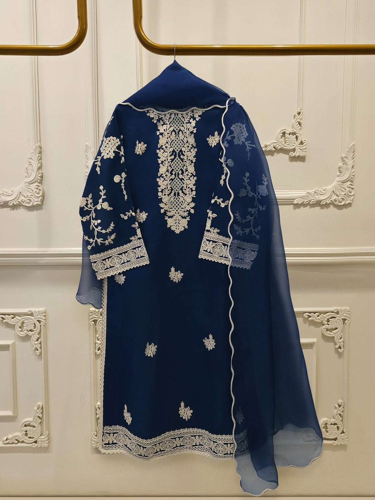 Aghanoor Embroidered Organza 3 Piece Suit-Blue