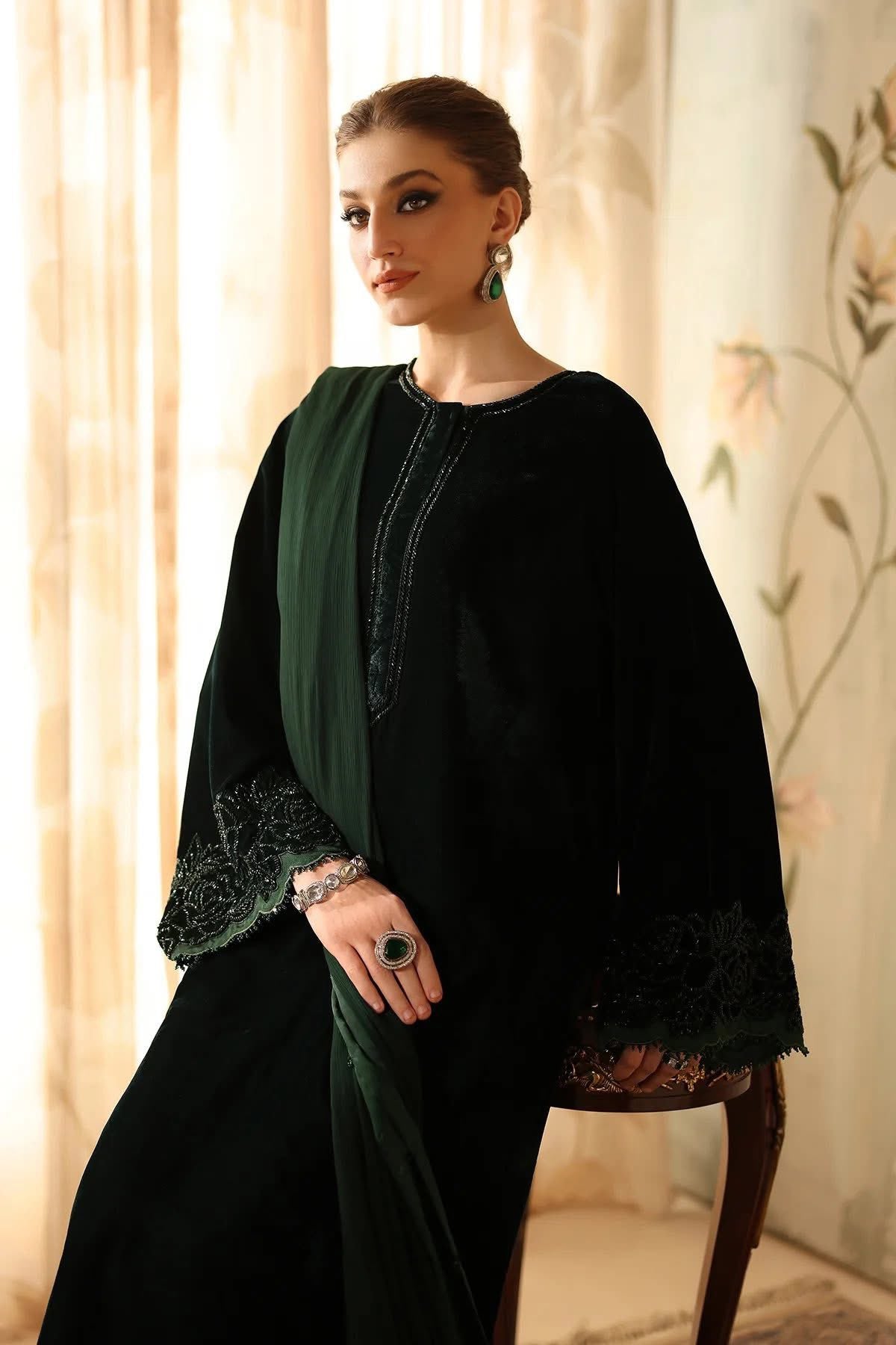 Baroque | EMBROIDERED VELVET PR-1223