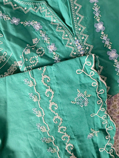 AGHANOOR LAWN COTTON EMB SHIRT WITH CUTWORK PANT