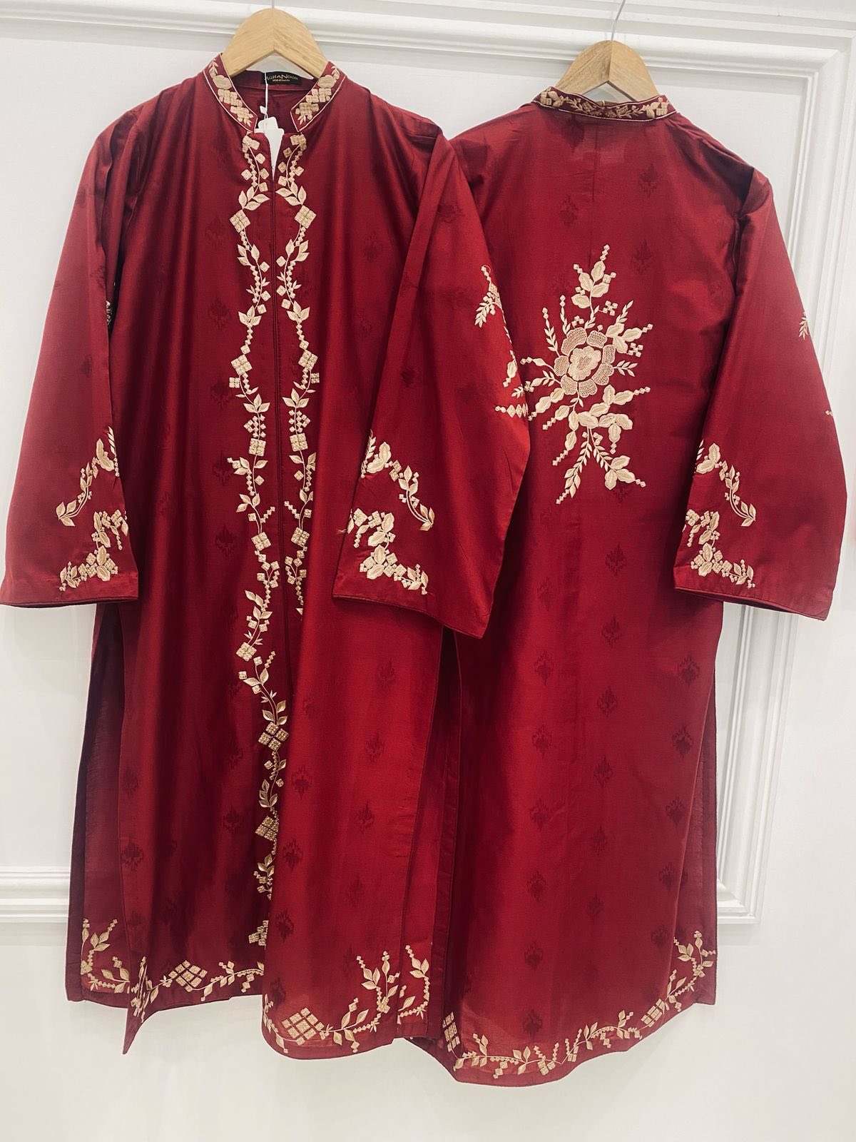 AGHANOOR JACQUARD LAWN EMB SHIRT WITH  PANT