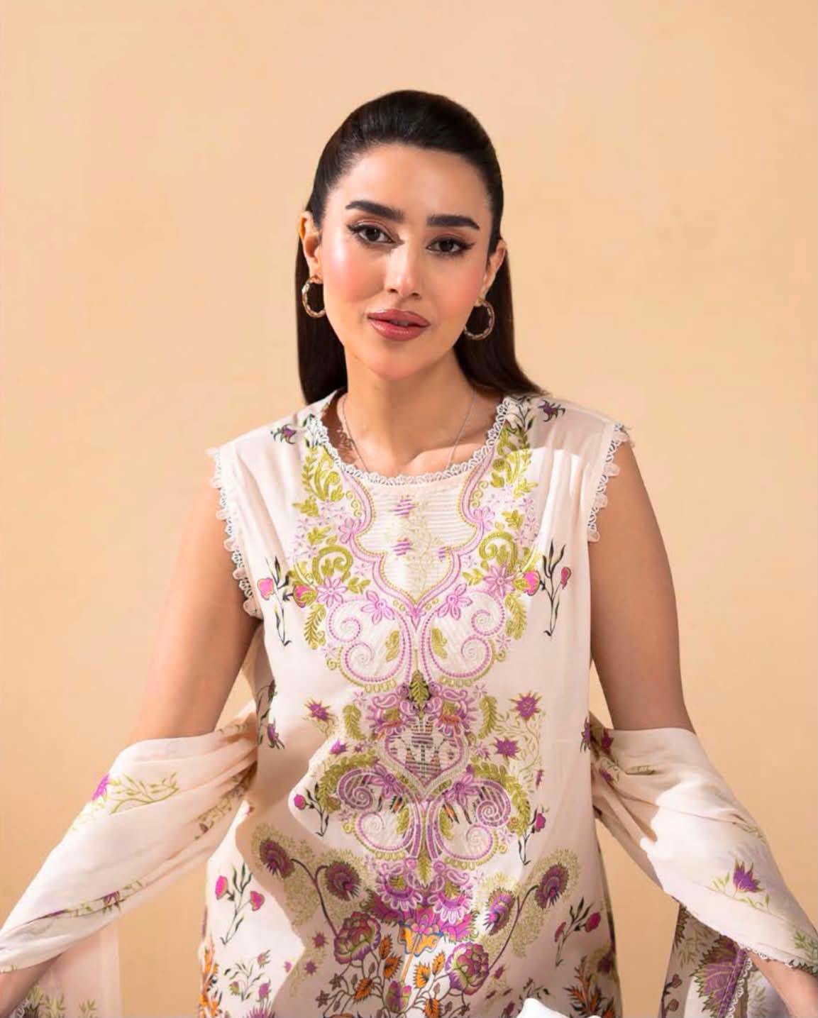 GULLJEE GULLBANO PREMIUM LAWN EMBROIDERED 3 PIECE
