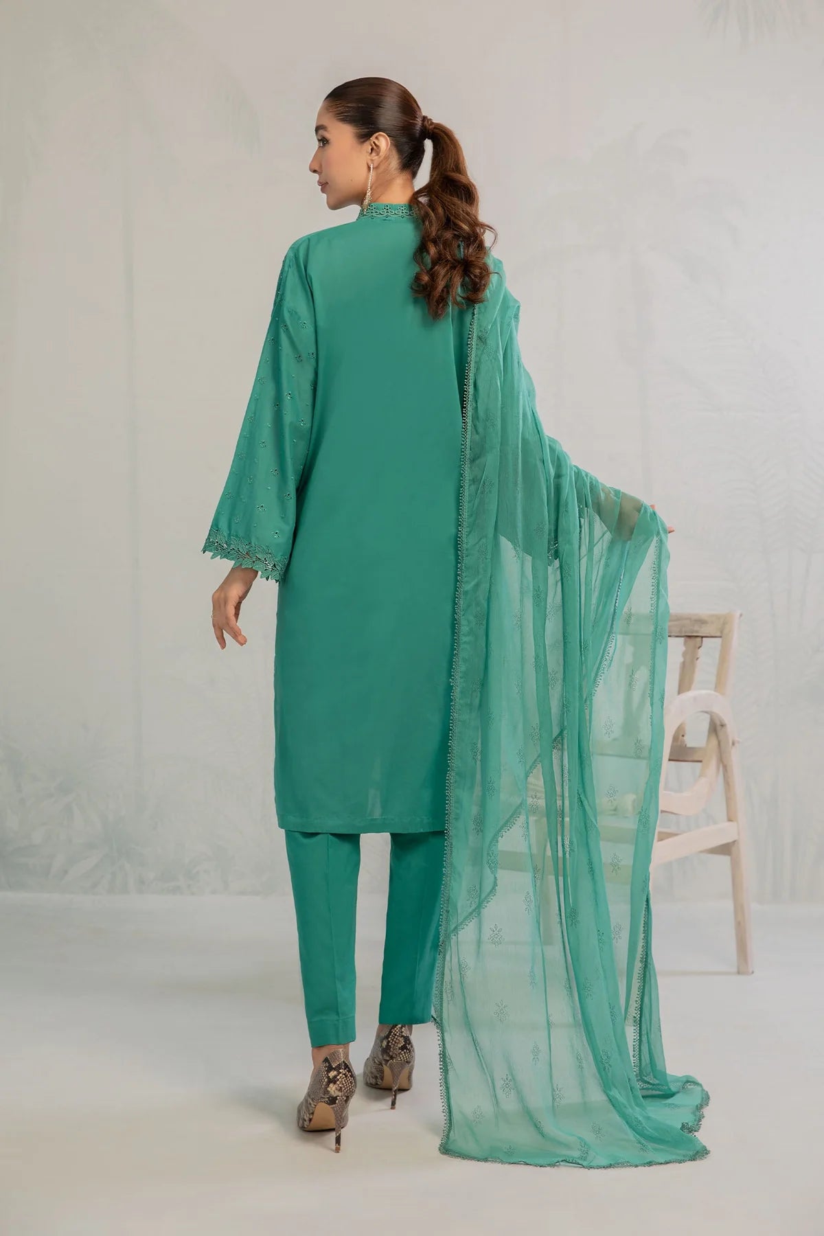 MARIA B. LUXURY EMBROIDERED CHIKANKARI LAWN 3 PIECE SUIT