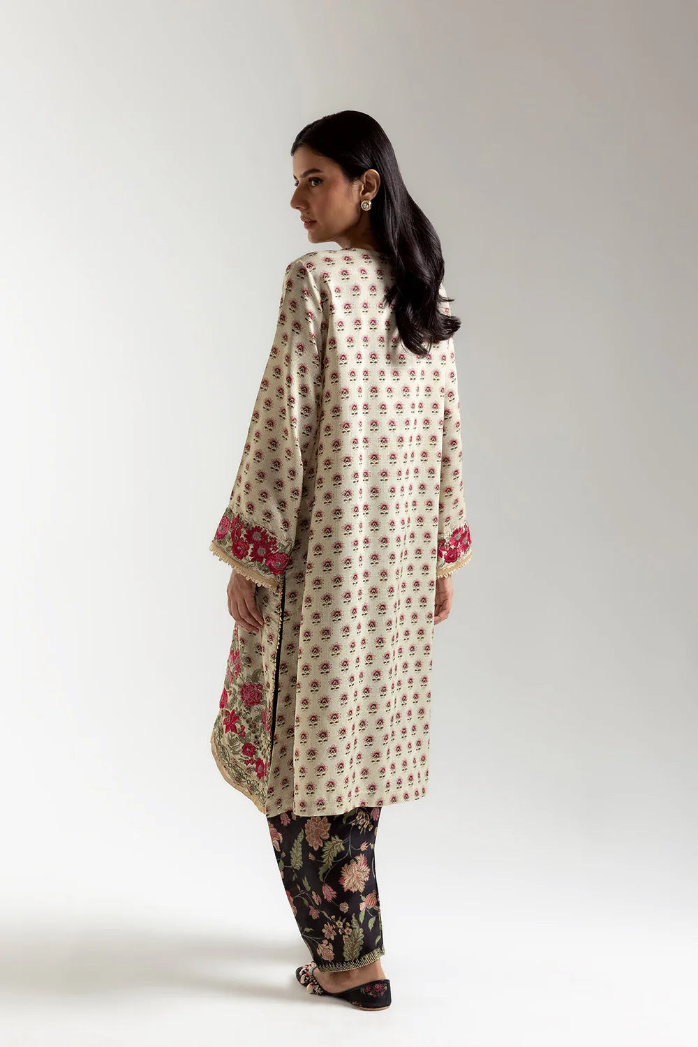 ETHNC EMBROIDERED SUIT