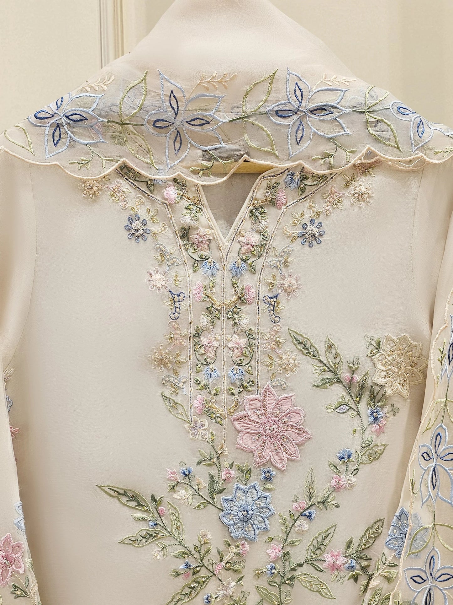 Aghanoor Embroidered Organza 3 Piece Suit