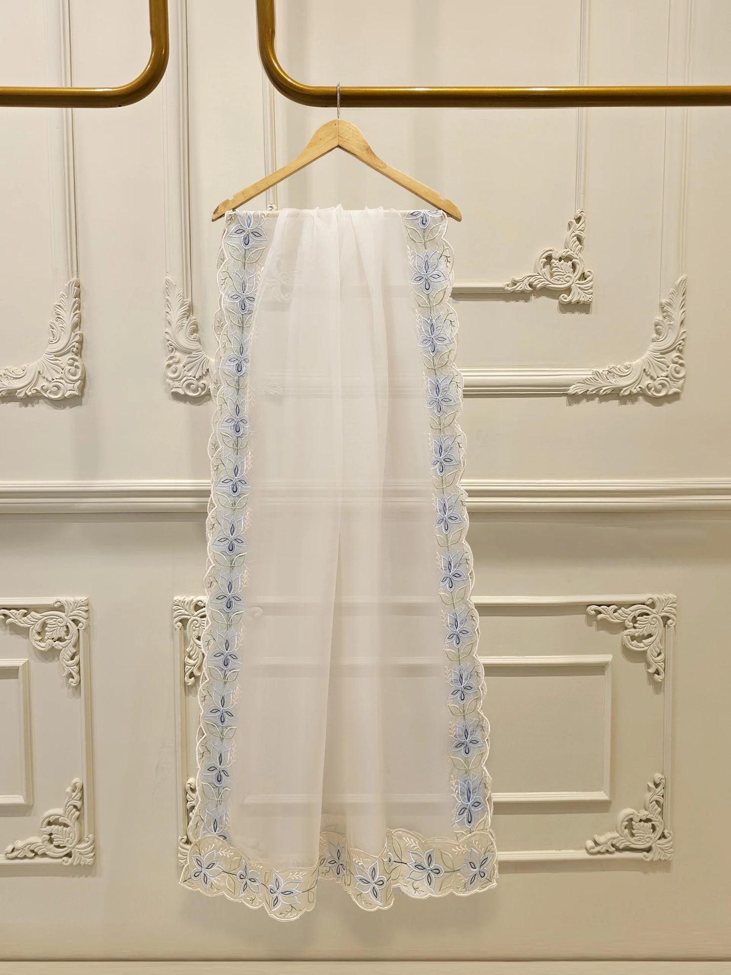 Aghanoor Embroidered Organza 3 Piece Suit