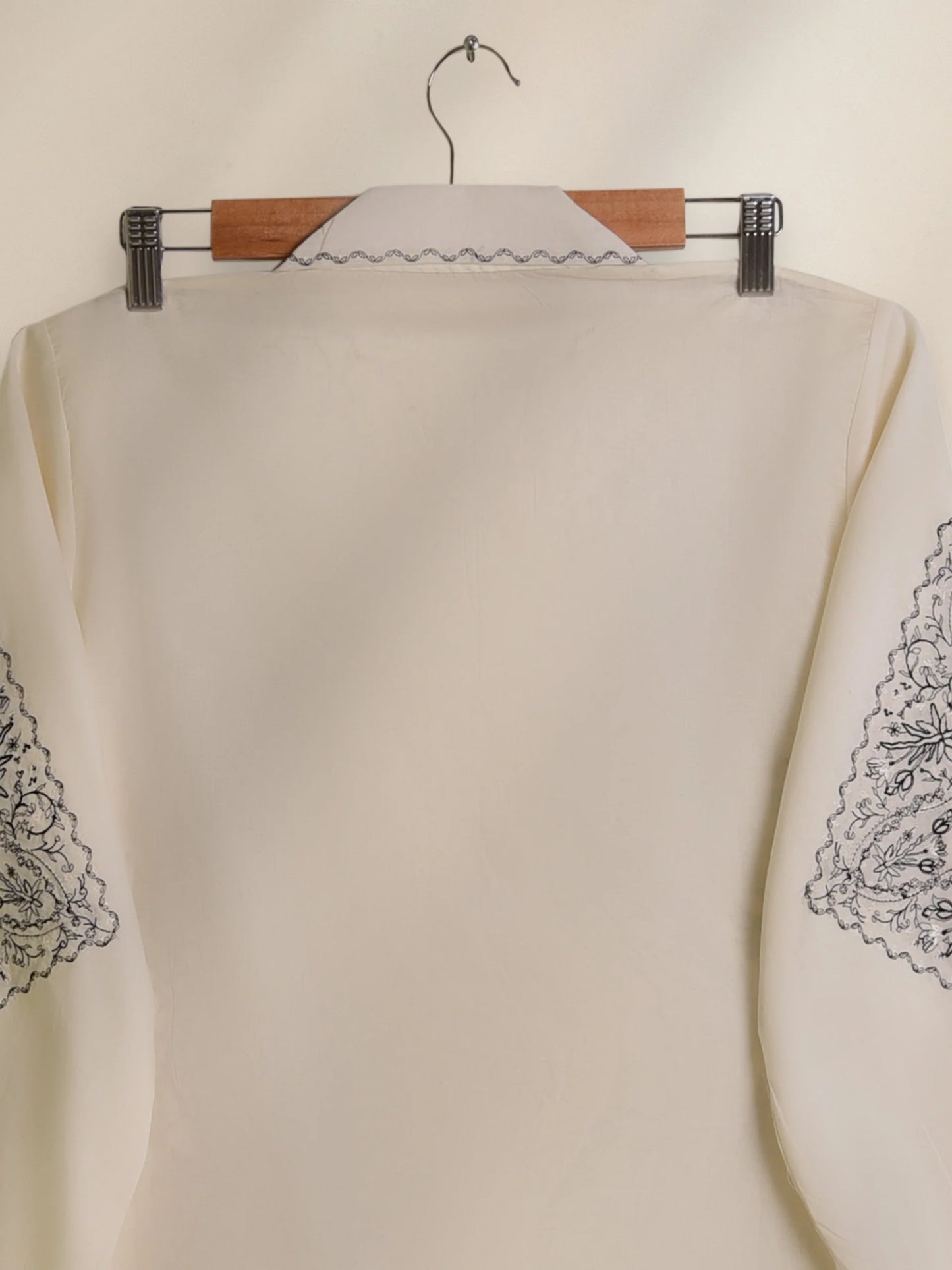 AGHANOOR LAWN EMBROIDERED SHIRT- White