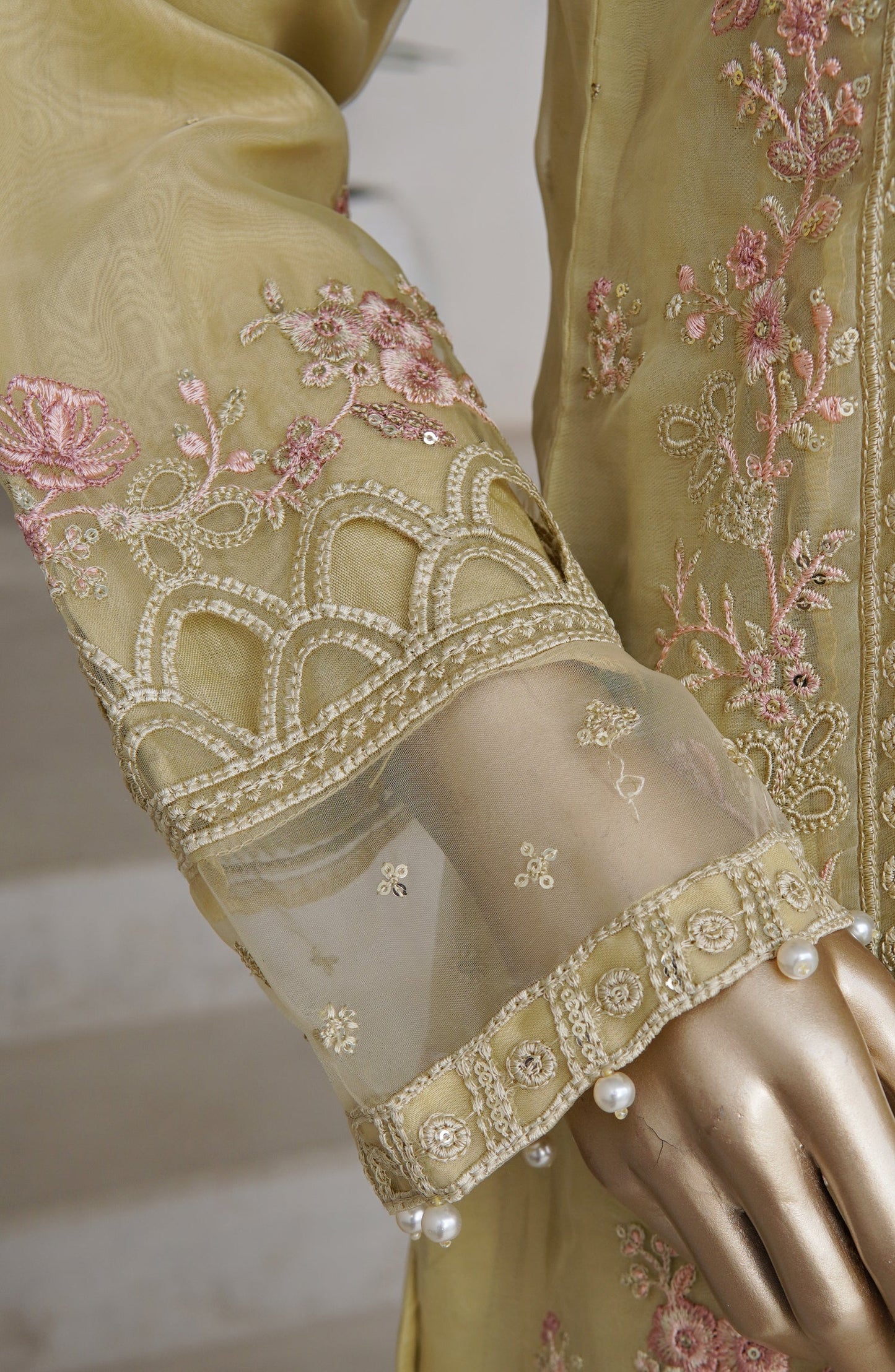 Sadabahar Mahpara Embroidered Organza 3 Piece