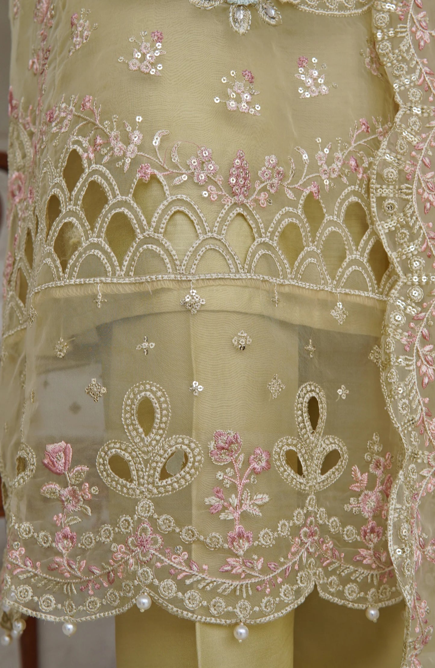 Sadabahar Mahpara Embroidered Organza 3 Piece