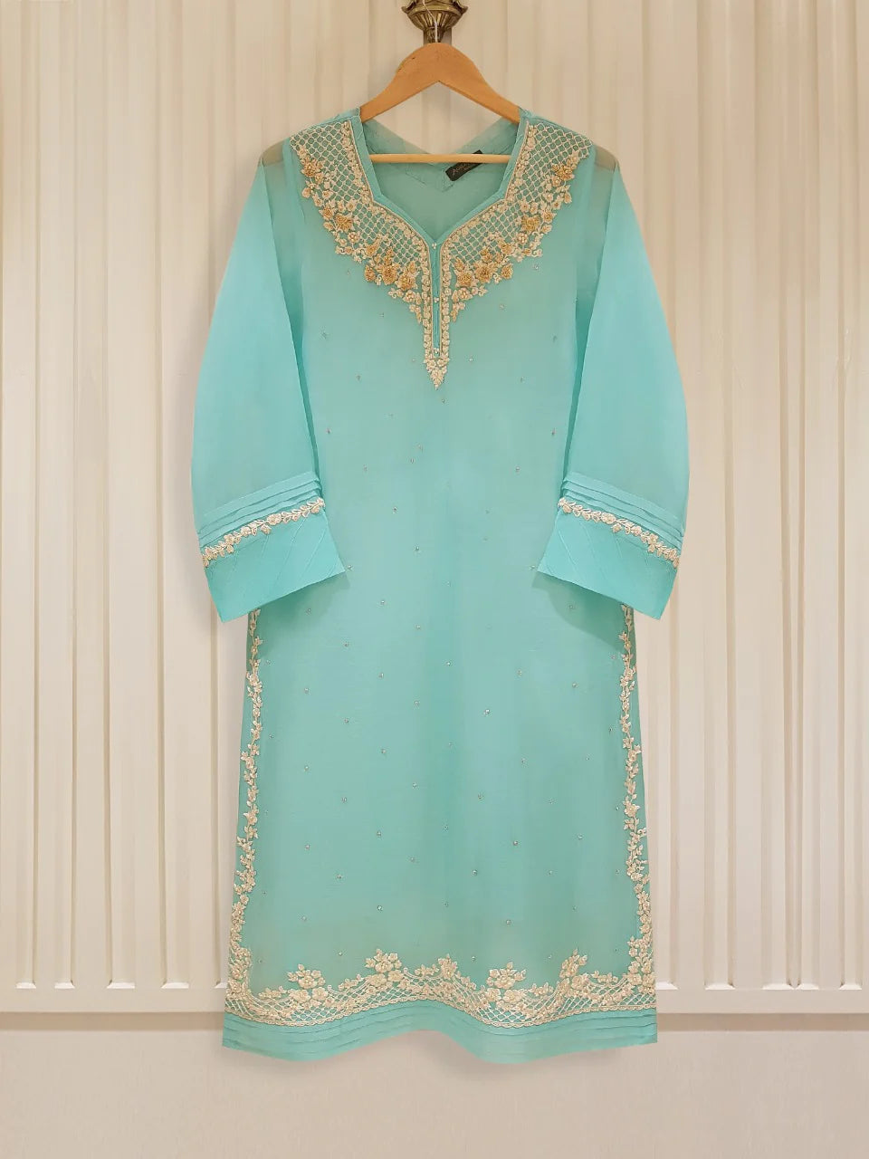 AGHANOOR TWO PIECE 100% PURE CHIFFON BEAUTIFUL EMBROIDERED SHIRT WITH DUPATTA