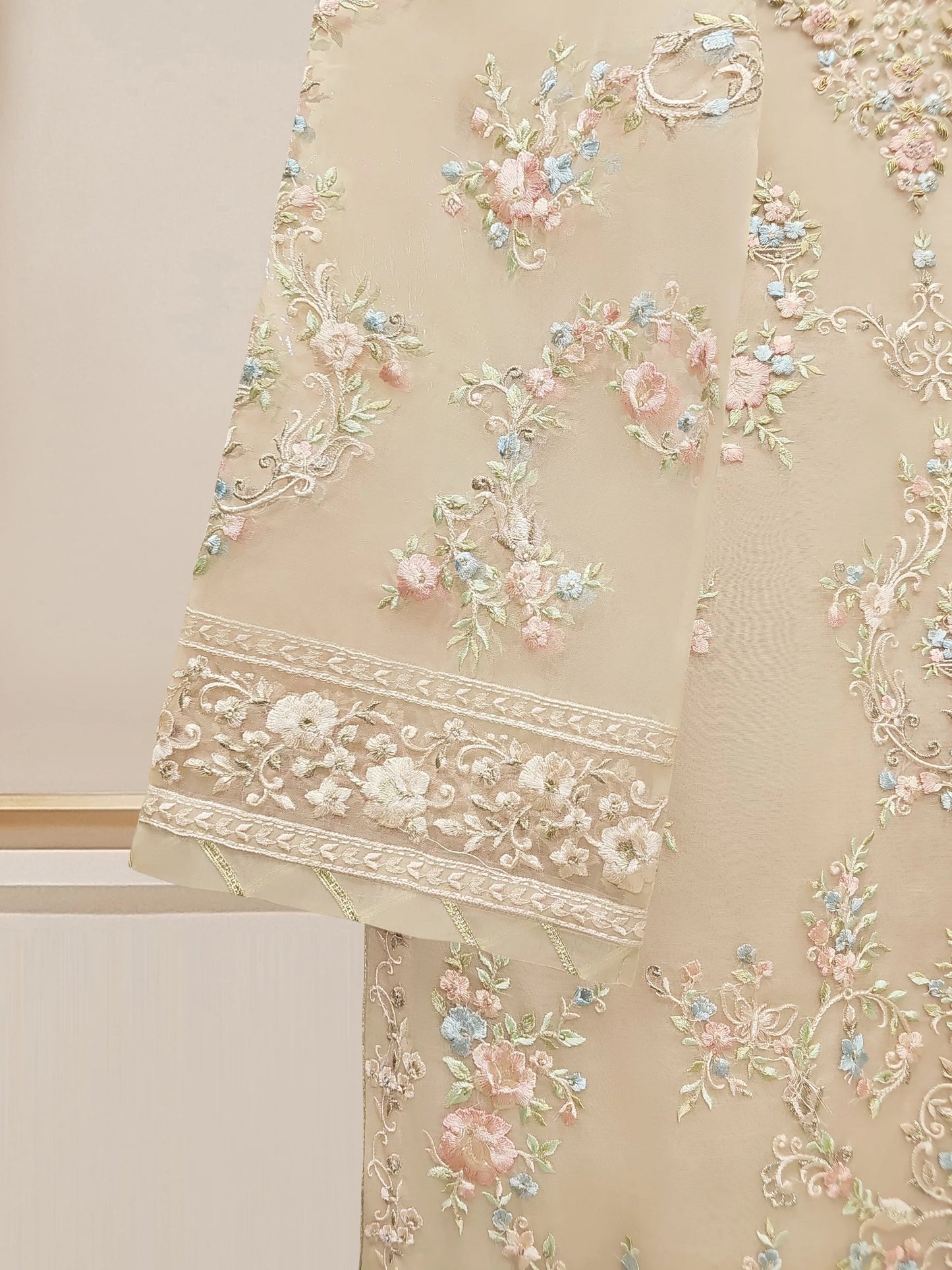 AGHANOOR 2 PIECE PURE ORGANZA EMBROIDERED SUIT