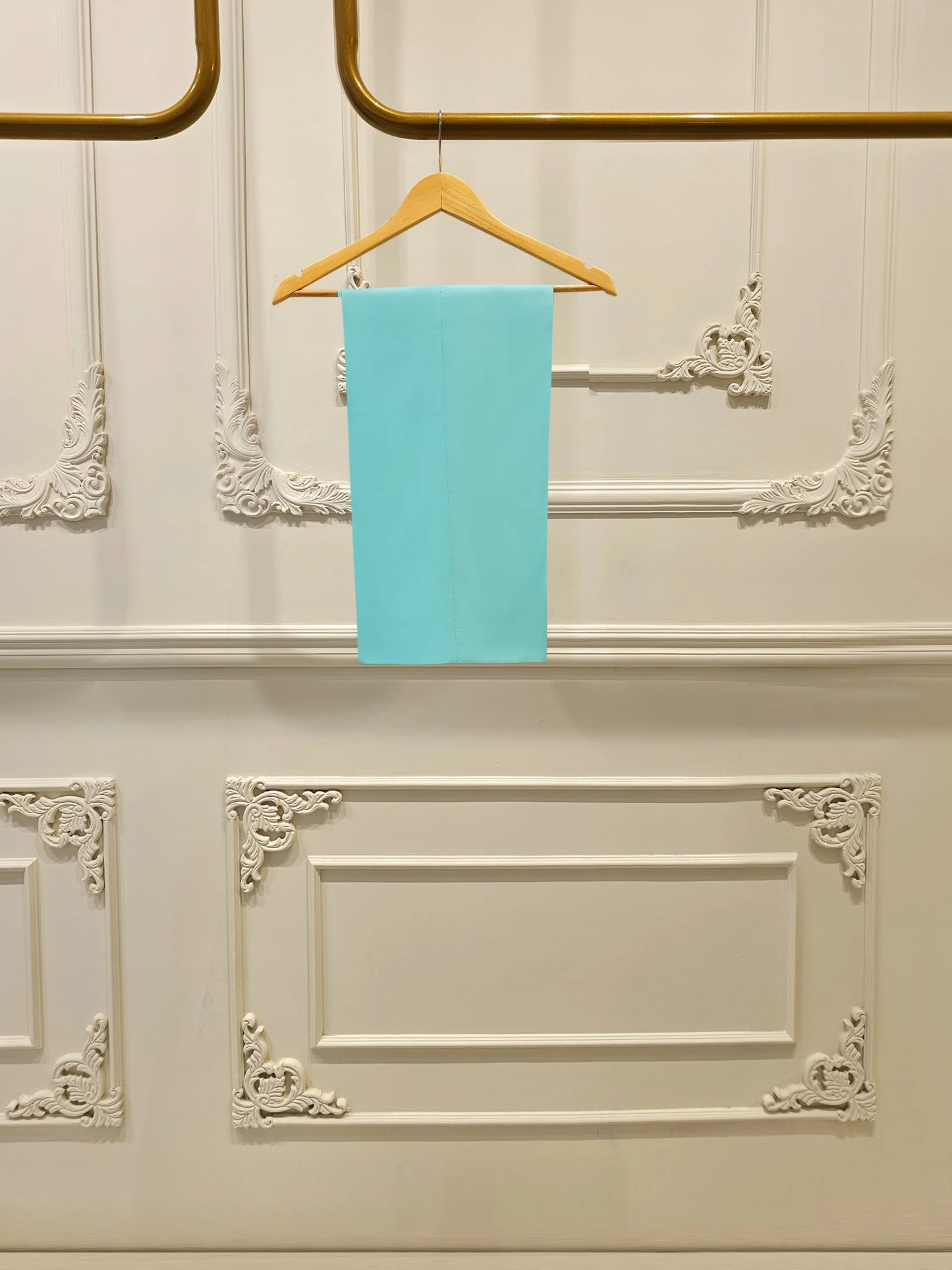 AGHANOOR EMBROIDERED LAWN SHIRT,PANT & CHIFFON DUPATTA