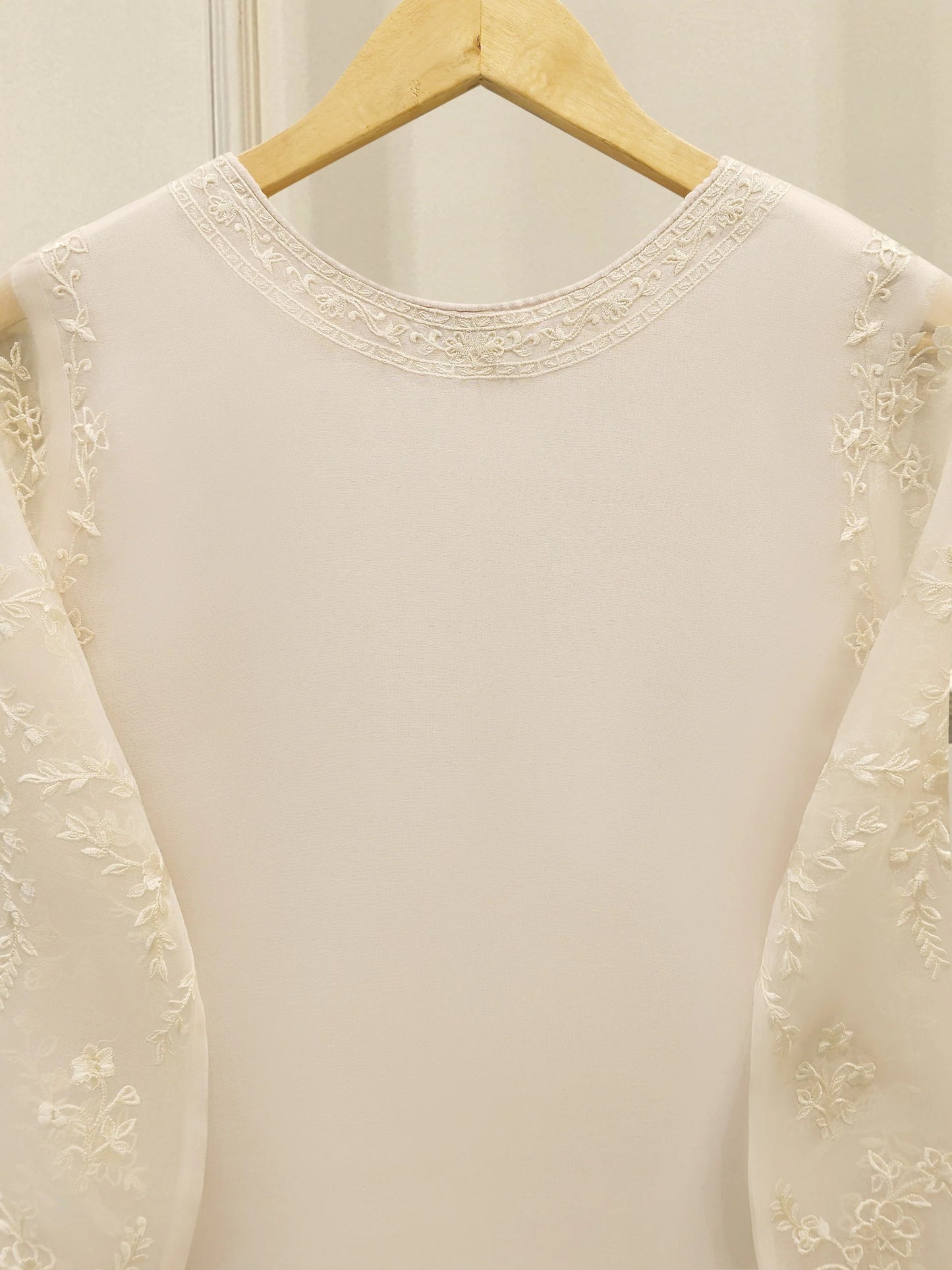 Aghanoor Heavily Embroidered Organza 3 Piece Suit