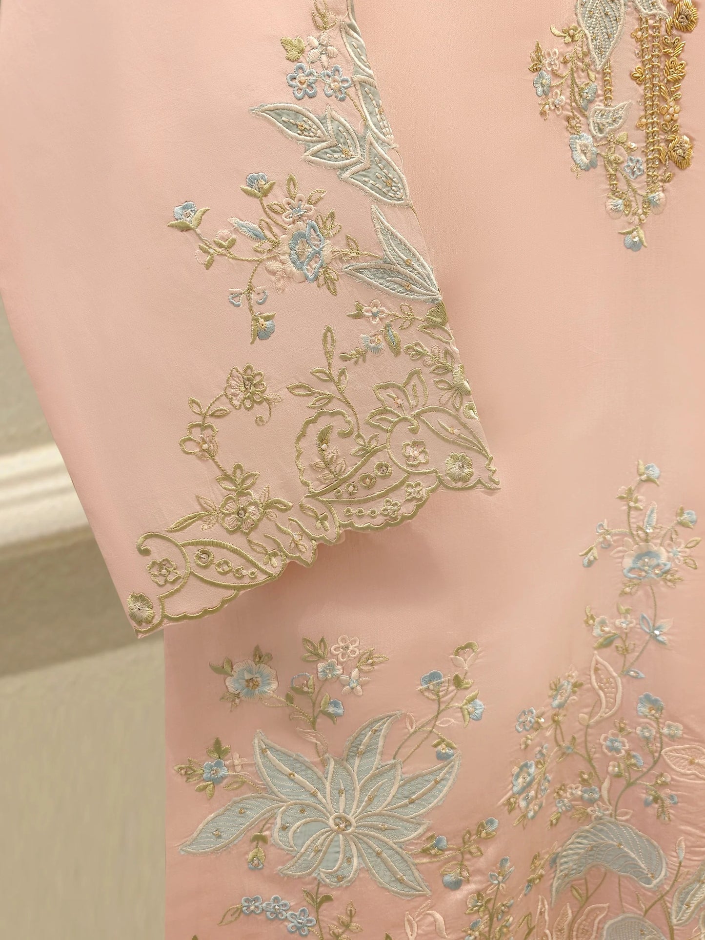 Aghanoor Embroidered Seesha Silk 3 Piece Suit