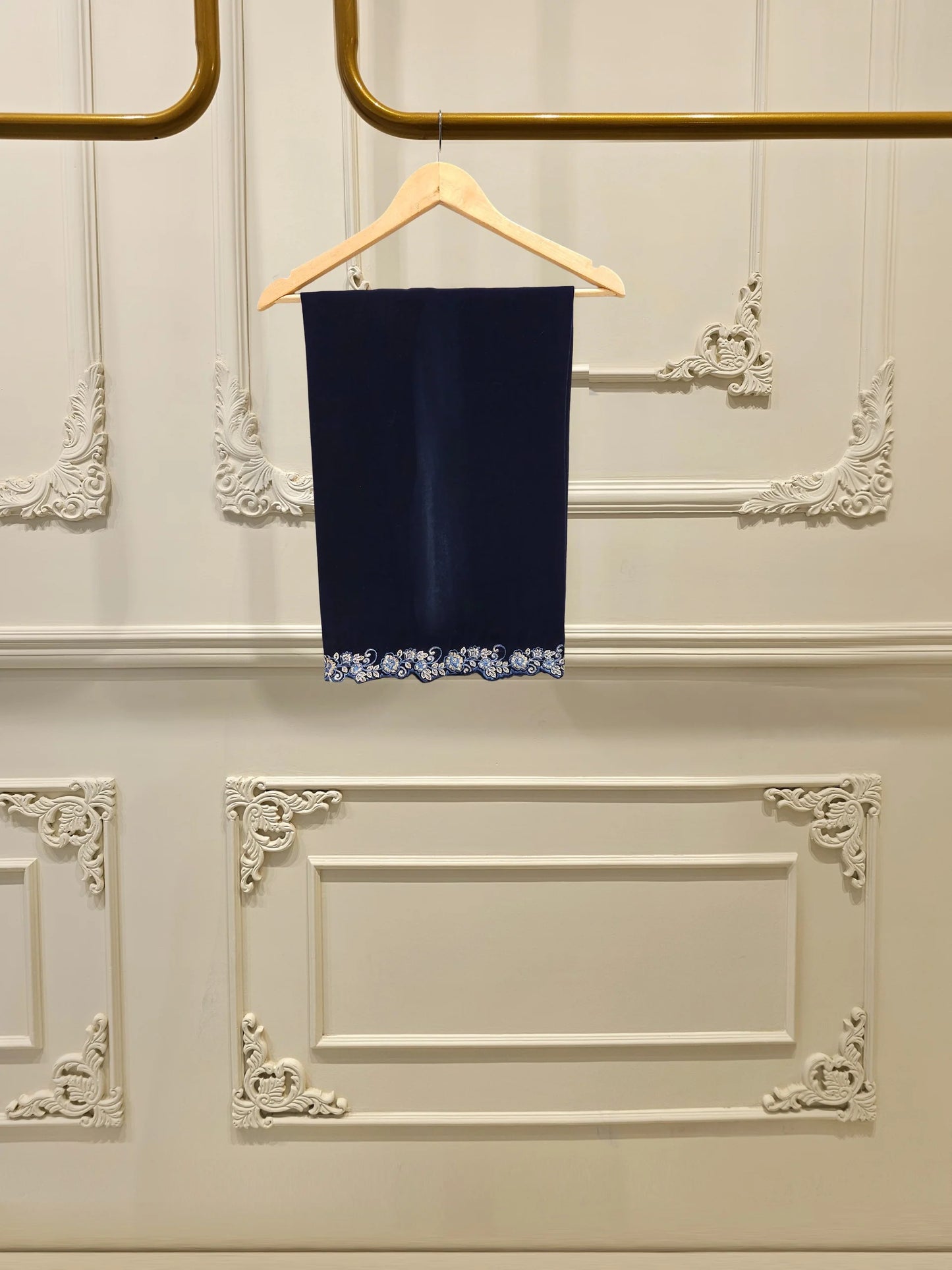 Aghanoor Velvet Embroidered 3 Piece Suit