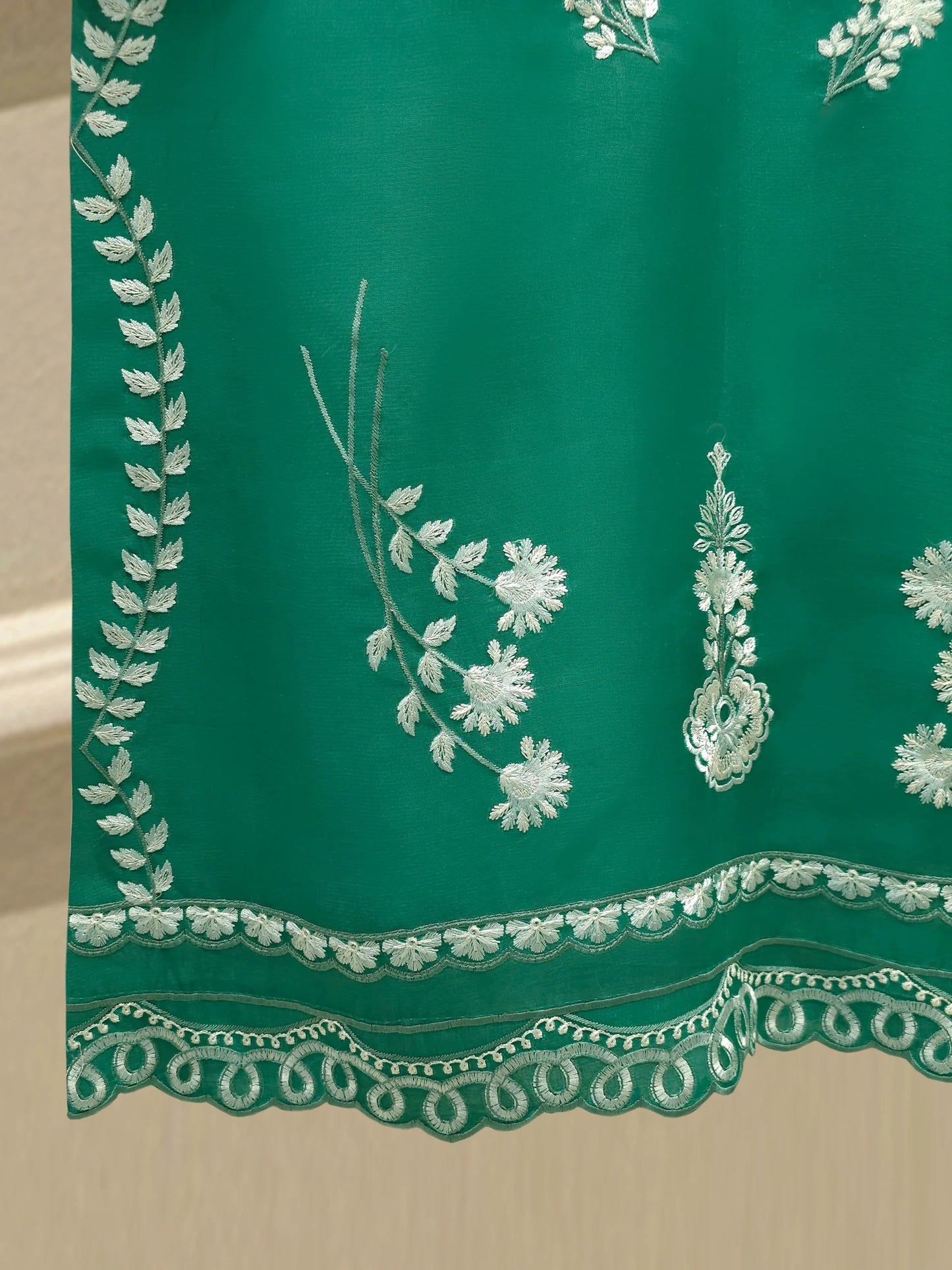 Aghanoor Heavily Embroidered Organza 2 Piece Suit