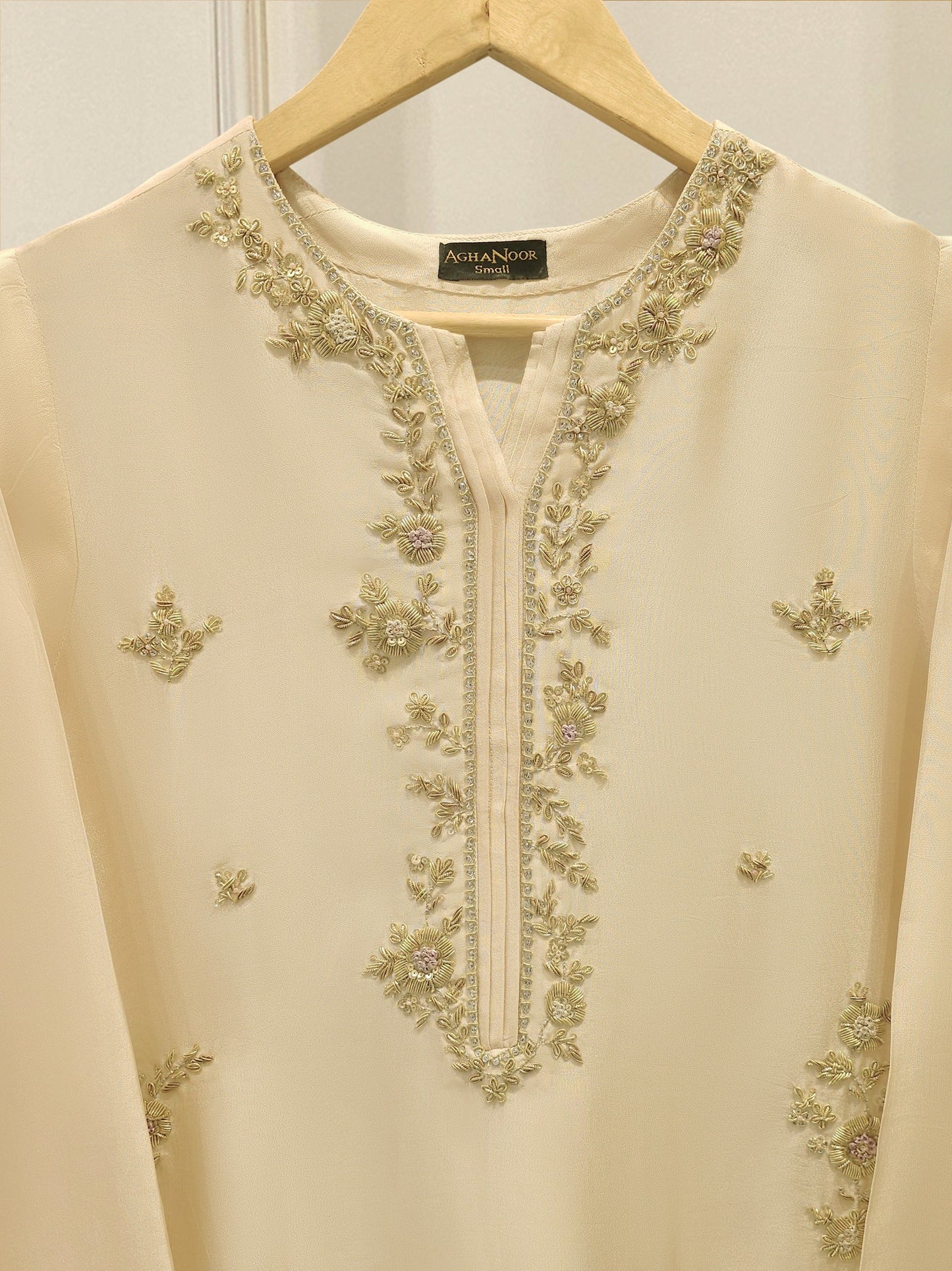 Aghanoor Embroidered Off-white Gold 3 Piece Suit