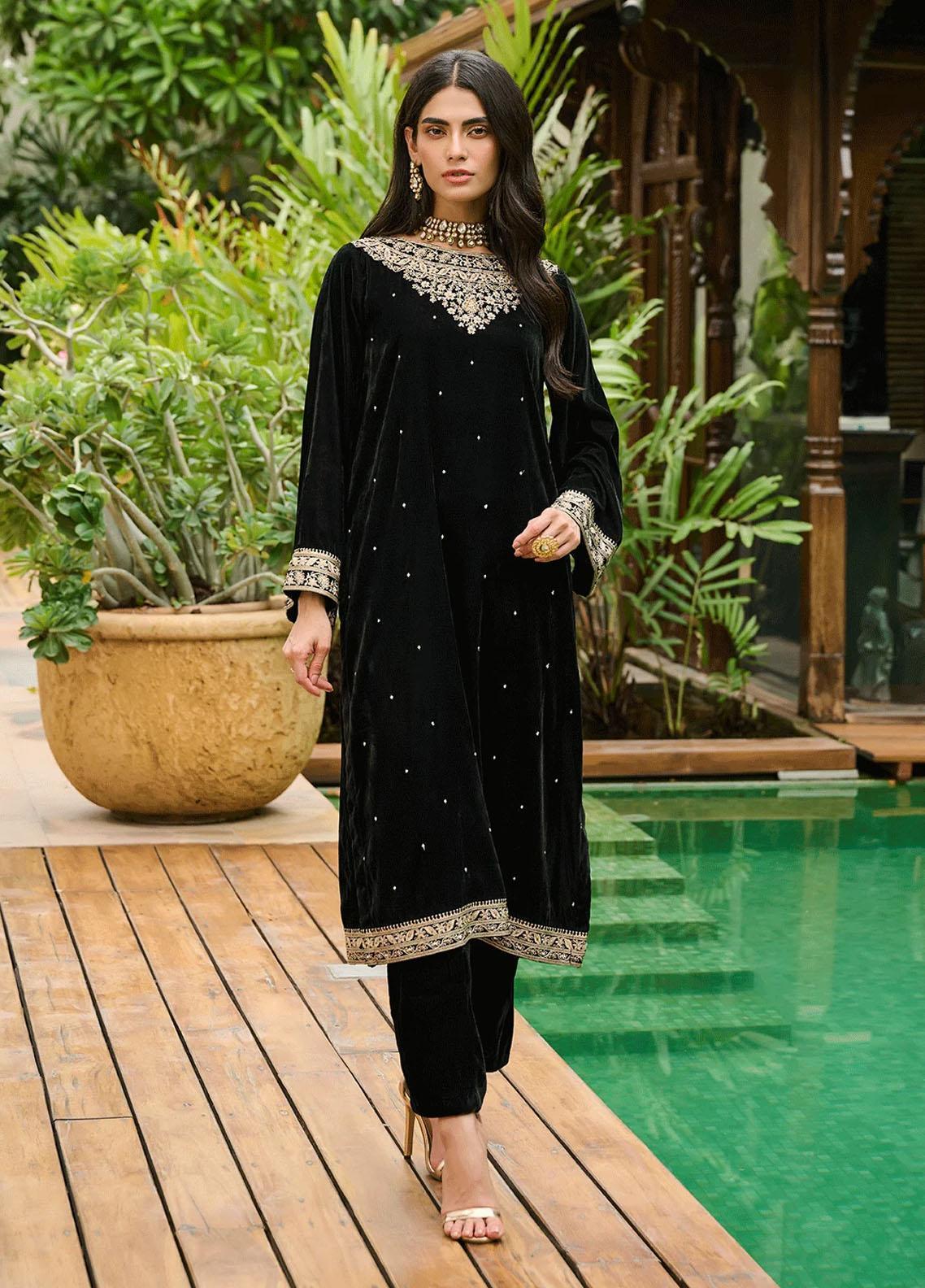 Dhanak Pret Embroidered Velvet Kurti