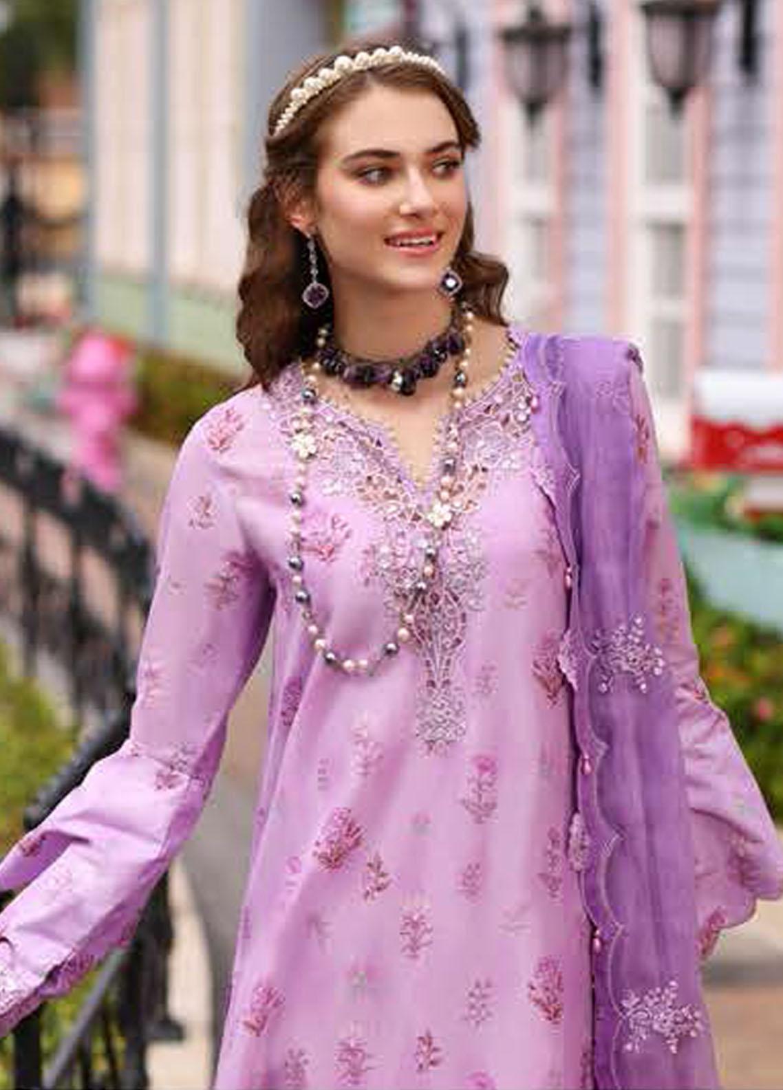 Noor by Saadia Asad Luxe Embroidered 3 Piece Suit